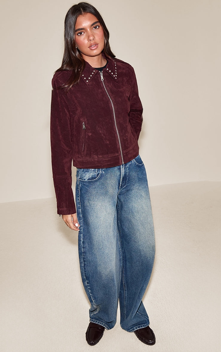 https://cdn-img.prettylittlething.com/7/0/3/2/7032f30eedbbf0bacb13bcc15f40395fddf48b10_CNN8420_3_burgundy_studded_detail_faux_suede_zip_up_jacket.jpg