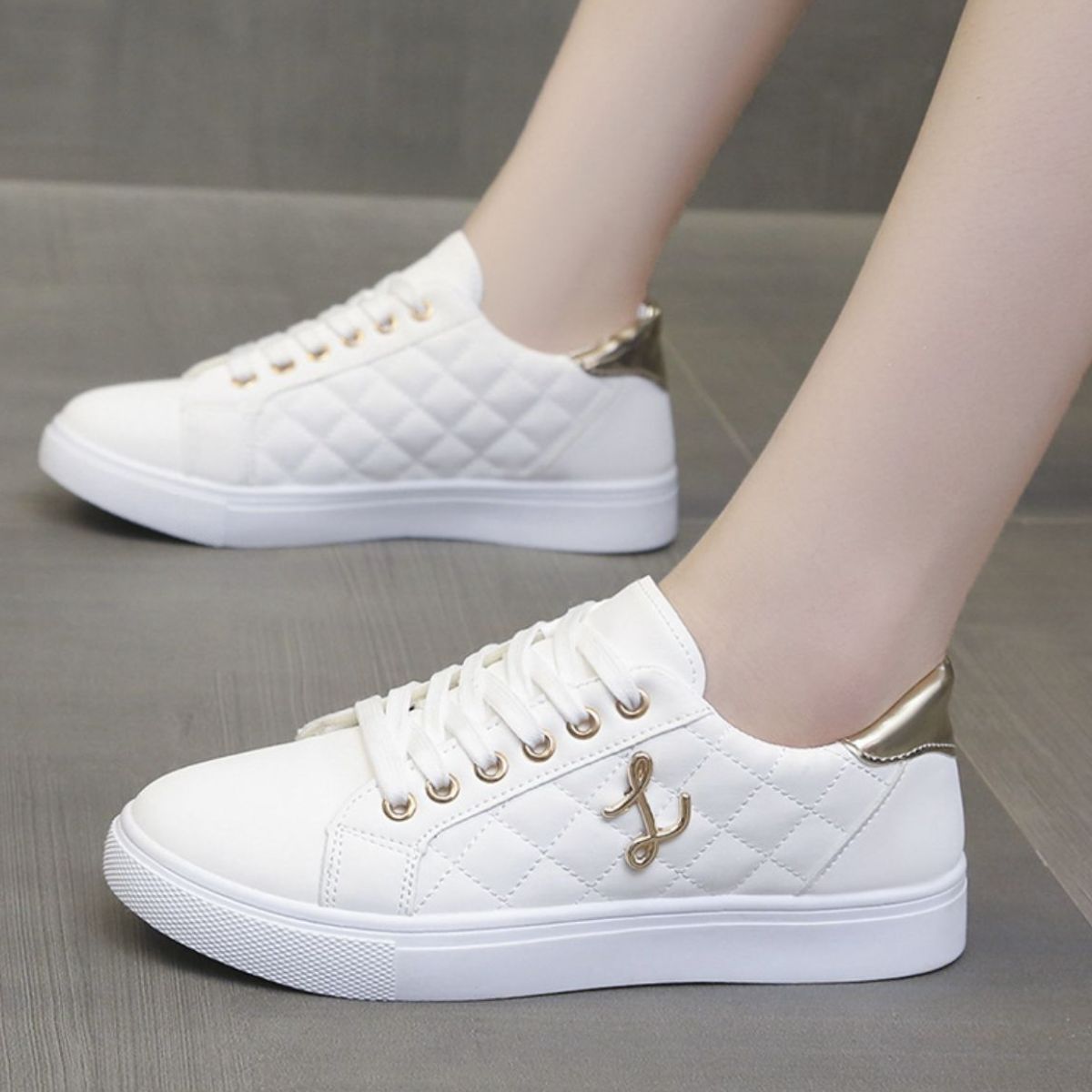 Lace Up Round Toe Sneakers Black / 38(US7) Black / 39(US8) Black / 40(US9) Black / 38(US7)-Black / 39(US8)-Black / 40(US9)-Brown / 35(US4)-Brown / 36(US5)-Brown / 37(US6)-Brown / 38(US7)-Brown / 39(US8)-White / 35(US4)-Brown / 40(US9)-White / 36(US5)-White / 37(US6)-White / 38(US7)-White / 39(US8)-White / 40(US9)-Black / 35(US4)-Black / 36(US5)-Black / 37(US6)-