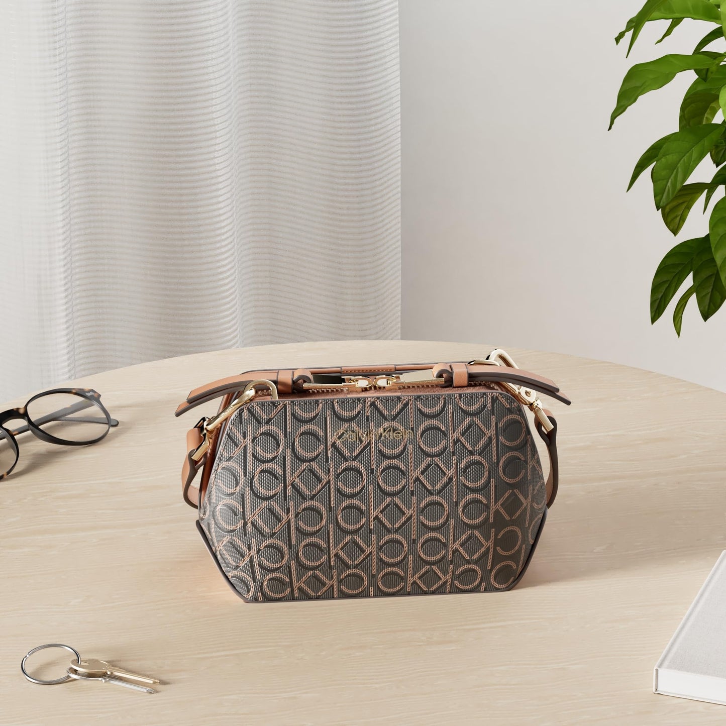 Calvin Klein womens Lucy Triple Compartment Crossbody