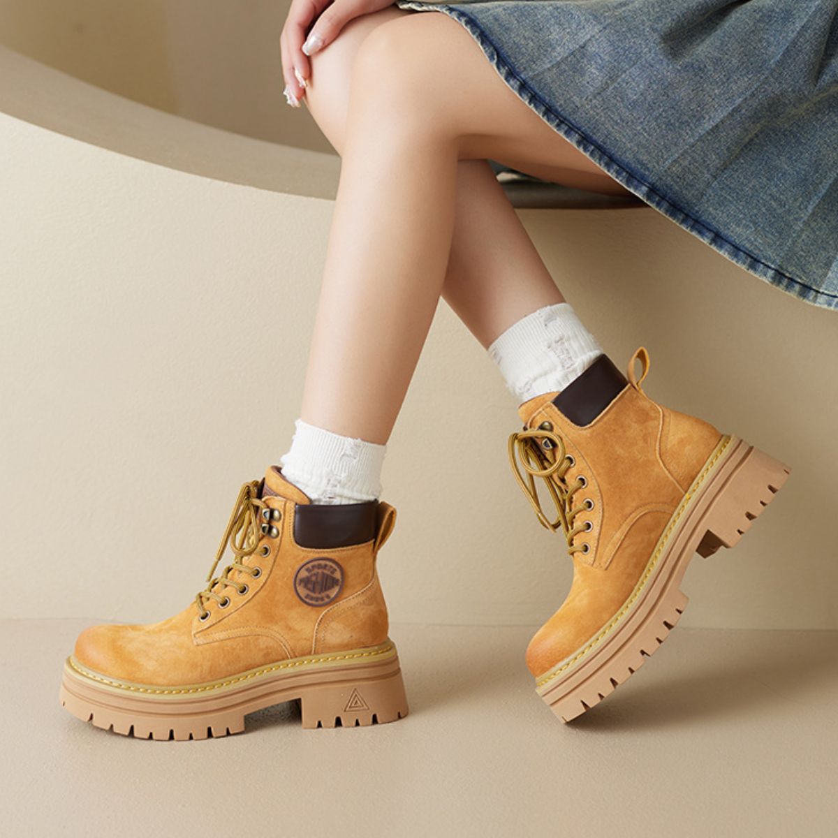 Round Toe Platform Lace Up Boots Caramel / 38(US7) Caramel / 39(US8) Caramel / 40(US9) Caramel / 38(US7)-Caramel / 39(US8)-Caramel / 40(US9)-Blush Pink / 35(US4)-Blush Pink / 36(US5)-Blush Pink / 37(US6)-Blush Pink / 38(US7)-Blush Pink / 39(US8)-Blush Pink / 40(US9)-Caramel / 35(US4)-Caramel / 36(US5)-Caramel / 37(US6)-