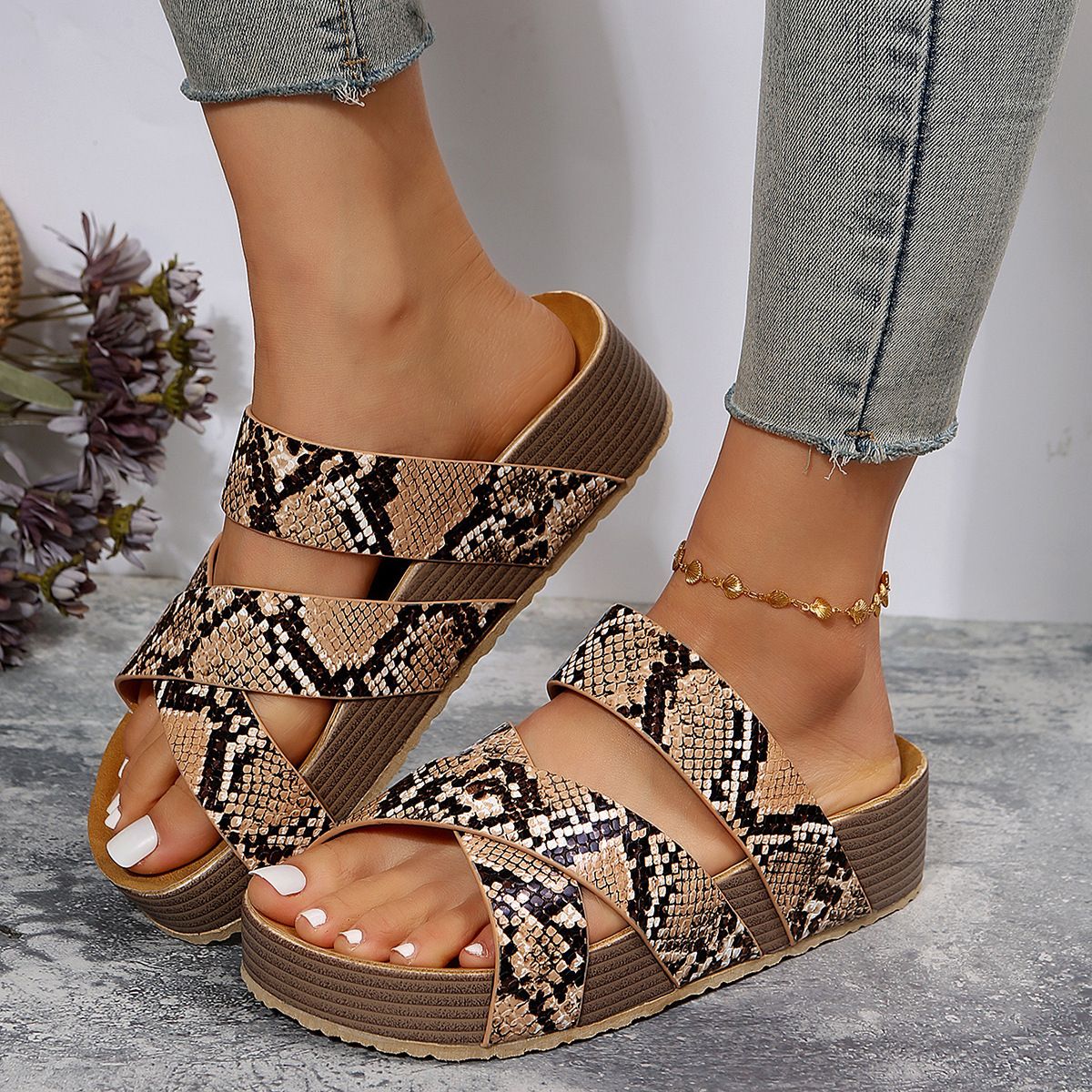 Crisscross Open Toe Platform Sandals Serpentine