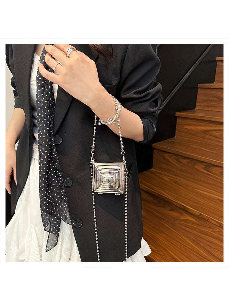 Stylish and Versatile Women's Shoulder Bag - Perfect for Everyday Use Silver / One Size Gold / One Size Silver / One Size-Gold / One Size-