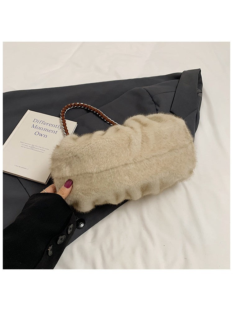 https://imgs3.wholesale7.net/jxc/images/202412/16/goods_img/_P_20241216112809740_814.jpeg