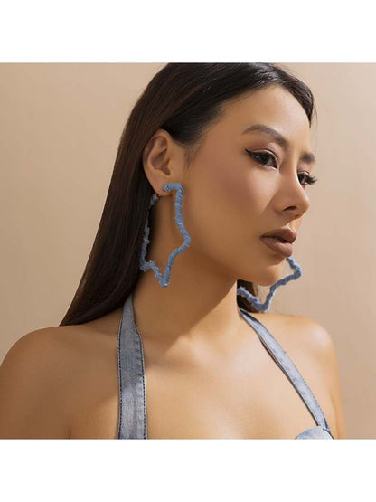 Elegant Bohemian Feather Drop Earrings – A Touch of Nature's Charm Circle / One Size Heart / One Size Square / One Size Circle / One Size-Heart / One Size-Square / One Size-Star / One Size-