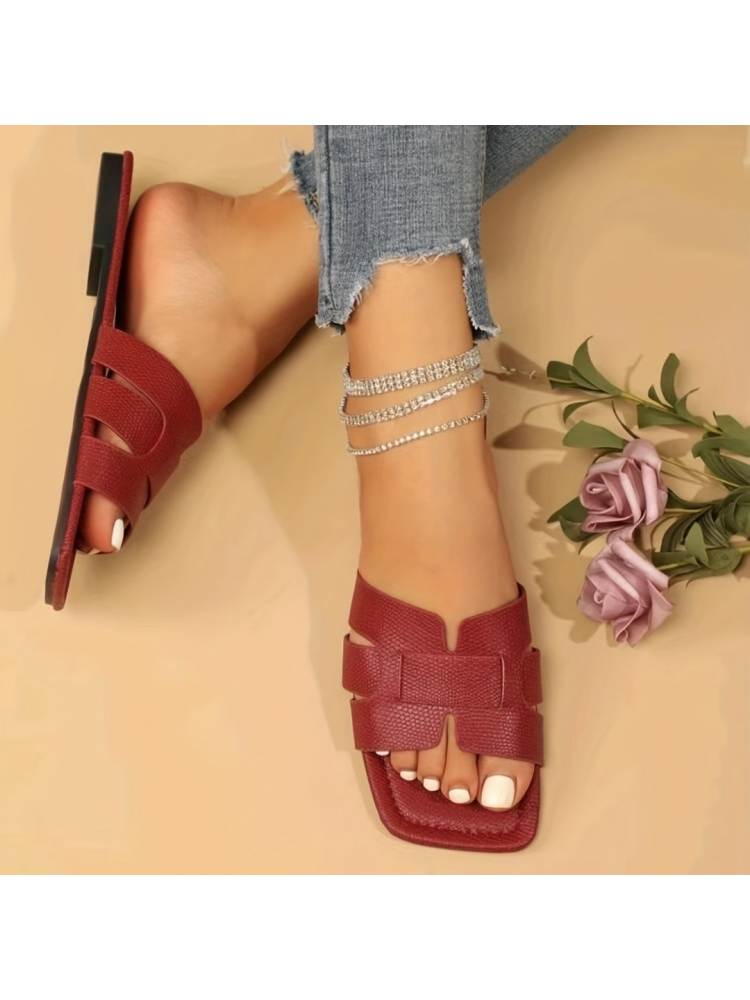 Cozy Chic: Women's Plush Slip-On Slippers for Ultimate Comfort Rose Red