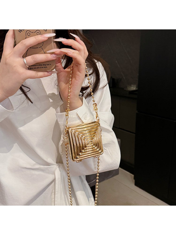 Stylish and Versatile Women's Shoulder Bag - Perfect for Everyday Use Silver / One Size Gold / One Size Silver / One Size-Gold / One Size-