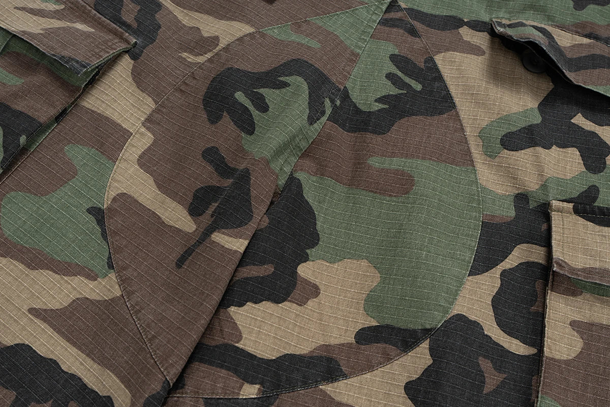 Silhouette Camouflage Cargo Cropped Shorts for Men Wide Leg Patchwork Baggy Over Knee Pants