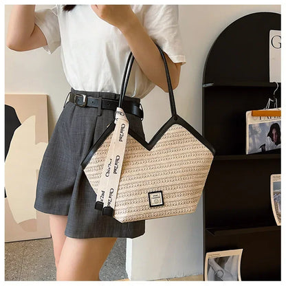 Straw Beach Bag Vintage Handmade Woven Shoulder Bag Raffia circle Rattan bag Bohemian