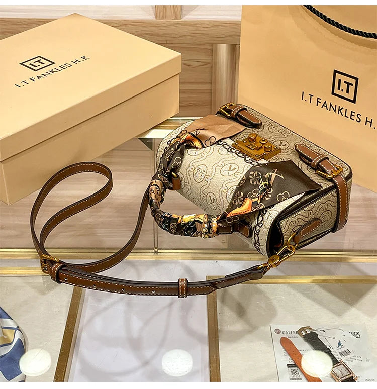 fashionable and versatile high-end handbag single shoulder crossbody bag