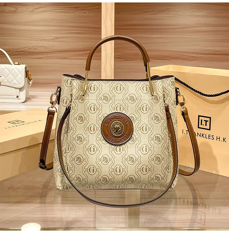 Light luxury brand women's handbag designer's high-quality shoulder bag, fashion