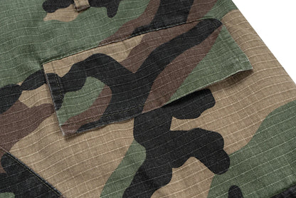 Silhouette Camouflage Cargo Cropped Shorts for Men Wide Leg Patchwork Baggy Over Knee Pants