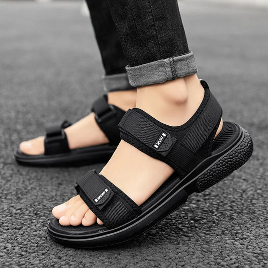 A Pair of Non-Slip Men's Sandals Wear-Resistant Breathable Simple White-Soled