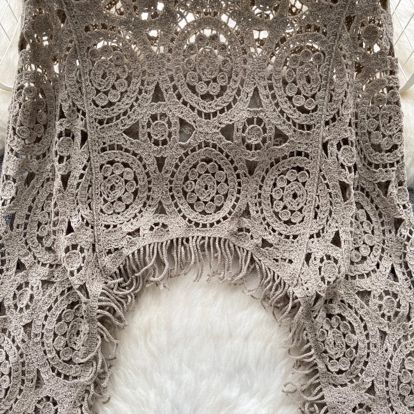 Casual Loose Knitting Top O Neck Hook Flower Hollow Long Sleeved Tassel Design Fashion French Vintage Blouse