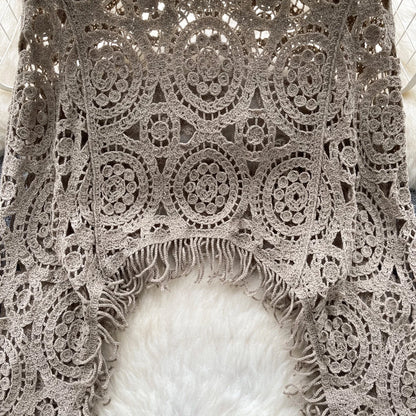 Casual Loose Knitting Top O Neck Hook Flower Hollow Long Sleeved Tassel Design Fashion French Vintage Blouse