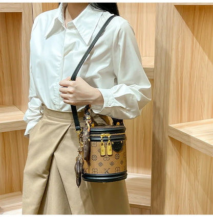 Light luxury brand women's handbag high-end sense contrasting color shoulder bag bucket bag