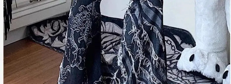 American Subculture Printed Dragon Pattern Raw Edge Slightly Flared Jeans Women's Low-waisted Slim Fit Flared Pants