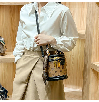 Light luxury brand women's handbag high-end sense contrasting color shoulder bag bucket bag