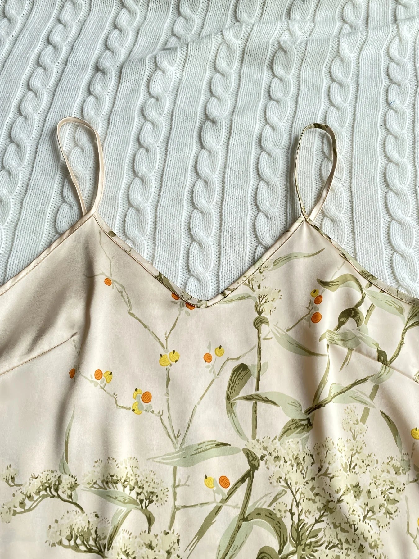Elegant Floral Print Cami Tops   Ruffle Hem Shorts Pajama Set  Women's Sleepwear