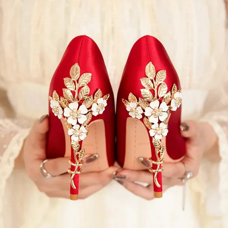 Women's Metal Flowers Stiletto High-heel Shoes Female  Light Luxury Wedding Shoes Pointed Toe
