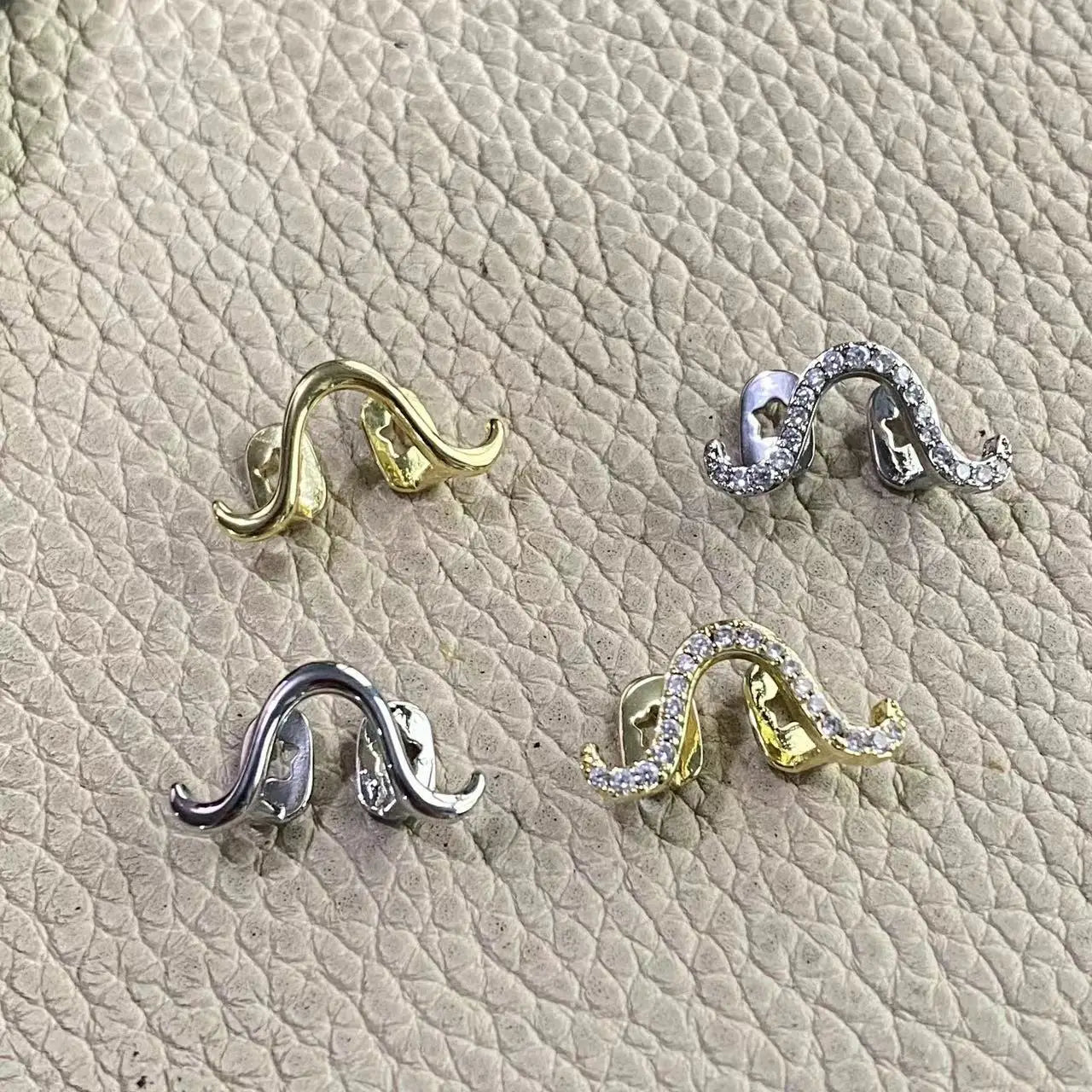 Romantic Silver Color Glossy Wave Teeth Grillz Hip Hop Curve Zircon Tooth Caps Gold Zircon Silver Zircon Gold Color Gold Zircon-Silver Zircon-Gold Color-Silver Color-
