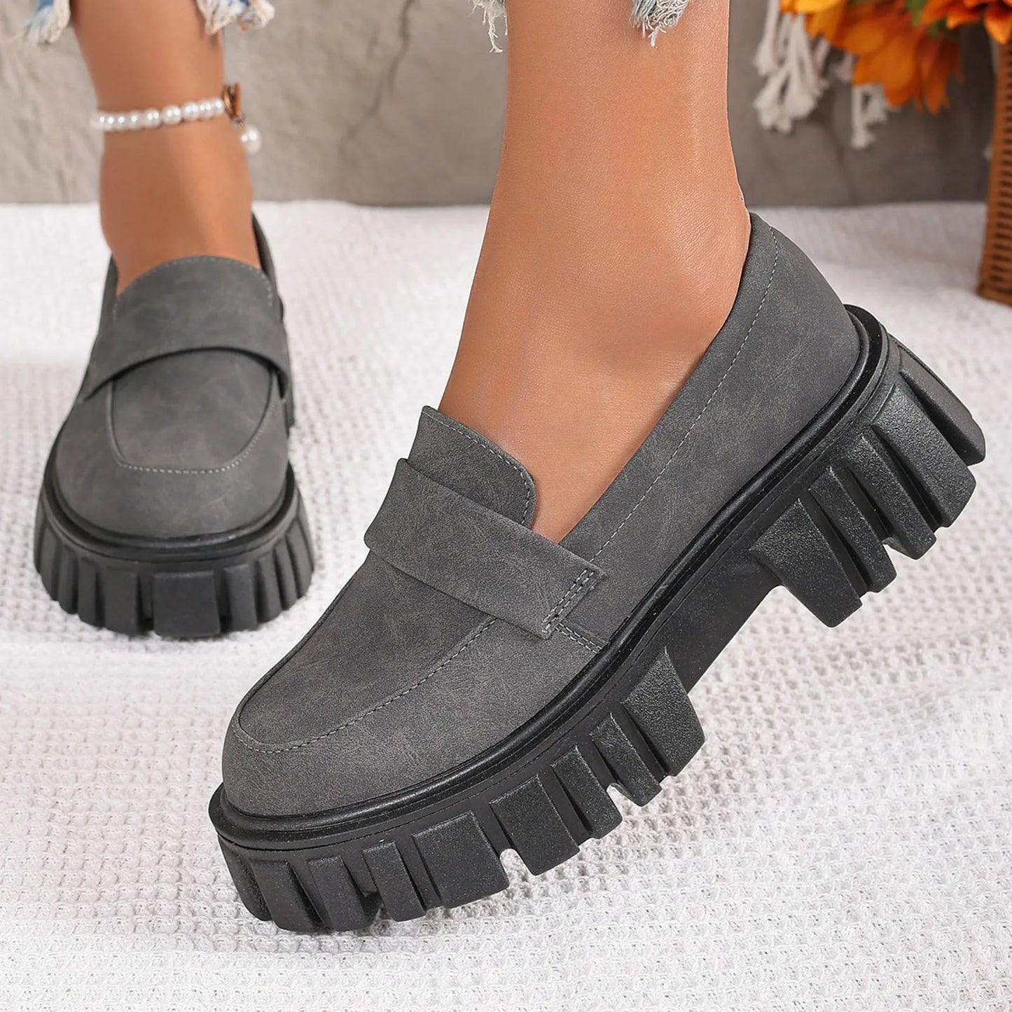 Thick Sole Step On Round Toe Casual Comfortable Slip On Platform Sneakers