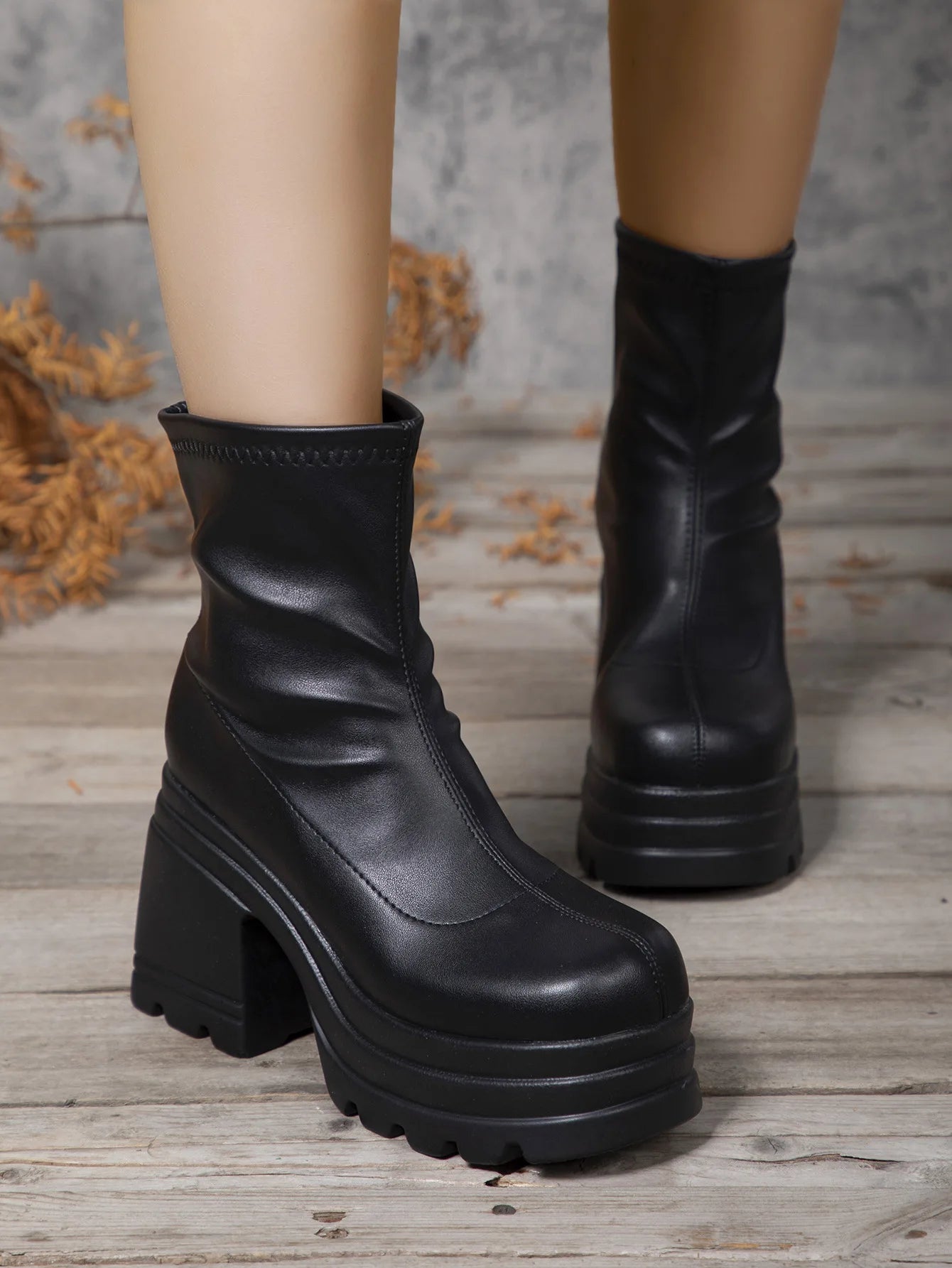 Short Boots Women Leather Boot Square toe casual Zipper high heels Casual thick soled