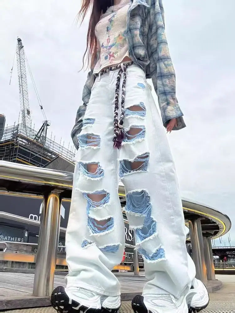 Women's White Ripped Jeans Y2K Korean Version Fashionable Streetwear Spicy Girl Sexy Aesthetic Casual Retro Denim Pants Clothing