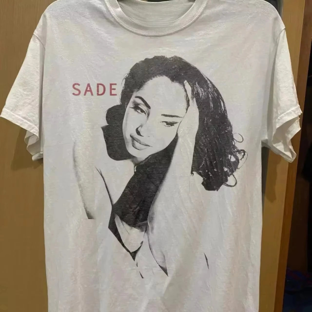 American Retro Style Sade Album Basic Style Graphic White T-shirt Summer New Men and Women Streetwear Unsiex Fashion Top 2025