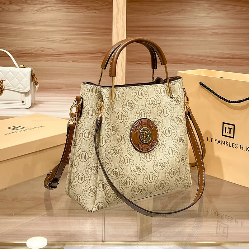 Light luxury brand women's handbag designer's high-quality shoulder bag, fashion