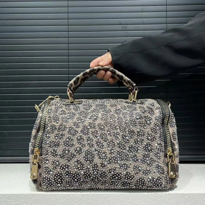 Ladies' fashionable and gorgeous diamond studded tote bag with leopard pattern and full diamond cylindrical handbag