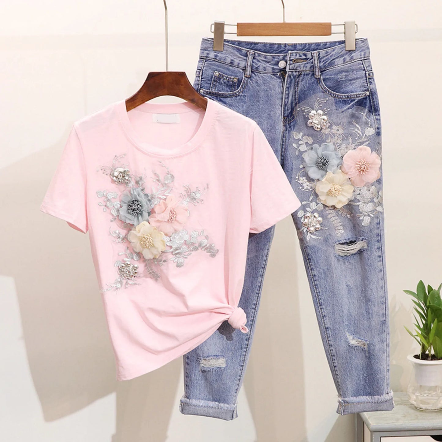 Women Two Piece Outfits 3D Flower Embroidery T Shirt Cropped Ripped Jeans