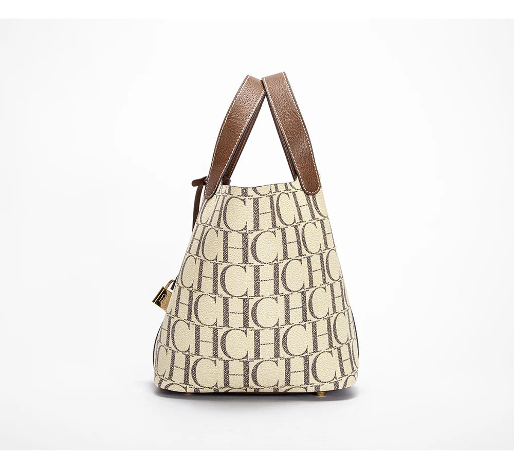 CH Large Capacity Daily Commuter Crossbody Bag Fashion Letter Print Design Ladies Temperament Shoulder Bag Versatile Premium