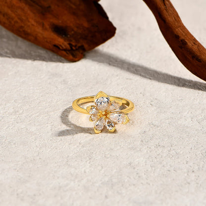 ATTAGEMS 925 Sterling Silver Luxury Women Ring Flowers DVVS1 Moissanite Pear-cut Classical Band Engagement Wedding Fine Jewelry