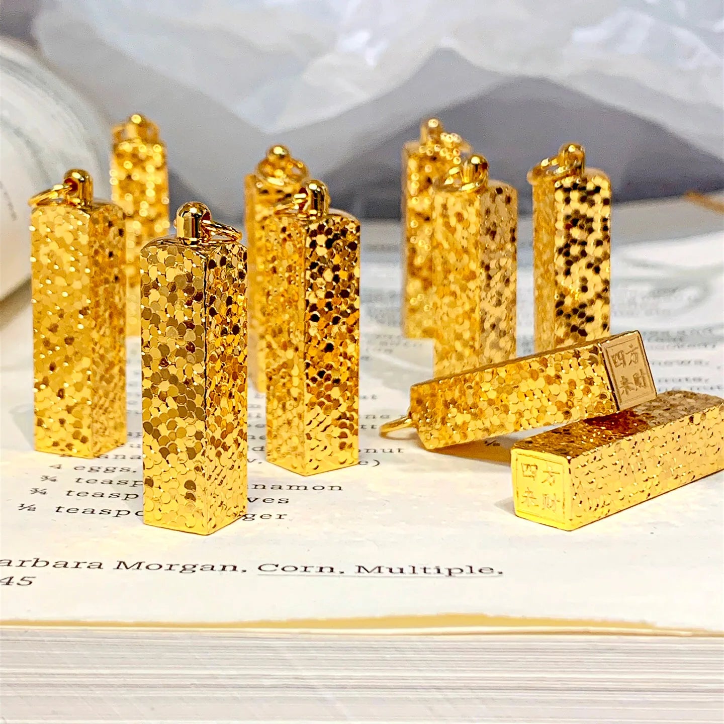 Gold store 9999 24K real gold sparkling crushed ice small gold bar pendant versatile clavicle chain for women