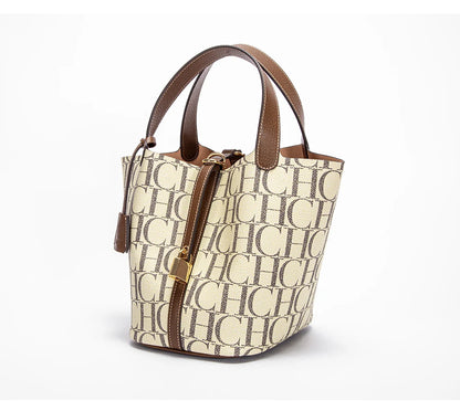CH Large Capacity Daily Commuter Crossbody Bag Fashion Letter Print Design Ladies Temperament Shoulder Bag Versatile Premium