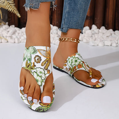 Trendy Womens Flip Flops with Vibrant Floral Print - Fashion-Forward Beach Slides for Summer - Comfortable Casual Outdoor Shoes - Fashionqueene.com-flipflops