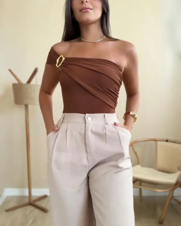 Chic & Sleek: One-Shoulder Slim Fit Bodysuit with Heart-Shaped Accent brown / S(4) brown / M(6) brown / L(8-10) brown / S(4)-brown / M(6)-brown / L(8-10)-brown / XL(12)-