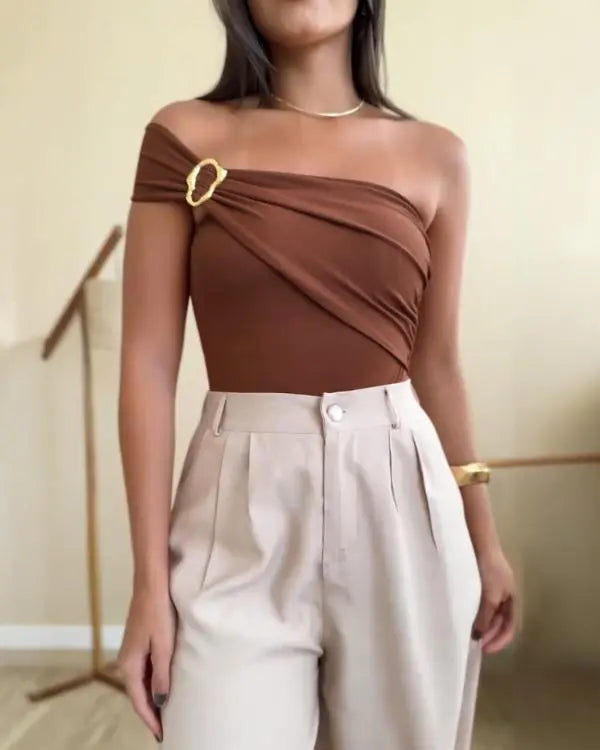Chic & Sleek: One-Shoulder Slim Fit Bodysuit with Heart-Shaped Accent brown / S(4) brown / M(6) brown / L(8-10) brown / S(4)-brown / M(6)-brown / L(8-10)-brown / XL(12)-