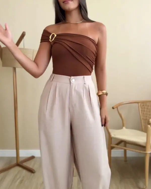 Chic & Sleek: One-Shoulder Slim Fit Bodysuit with Heart-Shaped Accent brown / S(4) brown / M(6) brown / L(8-10) brown / S(4)-brown / M(6)-brown / L(8-10)-brown / XL(12)-