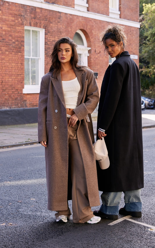 https://cdn-img.prettylittlething.com/e/3/a/b/e3abd3d9db25cd5a9ea5092d31a8cbe1b8ea227c_cnj9097_1.jpg