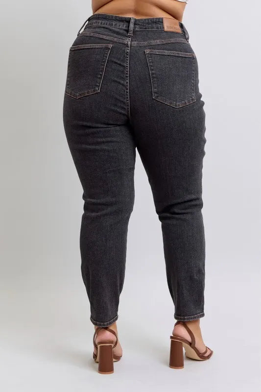 Judy Blue Full Size Midi Rise Tummy Control Slim Jeans Plus Size BK / 24W BK / 0(24) BK / 1(25) BK / 24W-BK / 0(24)-BK / 1(25)-BK / 3(26)-BK / 5(27)-BK / 7(28)-BK / 9(29)-BK / 11(30)-BK / 13(31)-BK / 15(32)-BK / 14W-BK / 16W-BK / 18W-BK / 20W-BK / 22W-