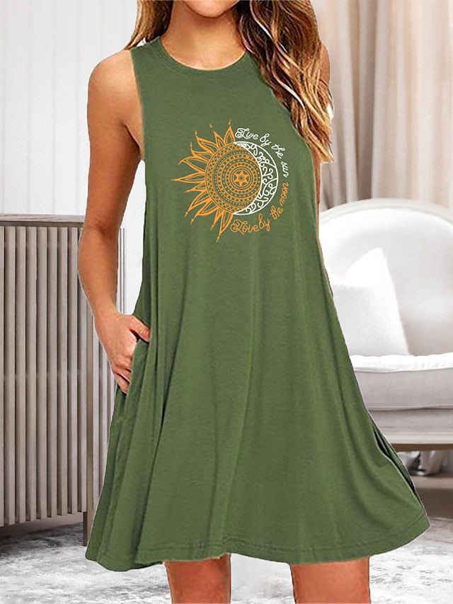 Floral Comfort: Women's Plus Size Casual Cotton Nightgown with Sleeveless Design & Pockets