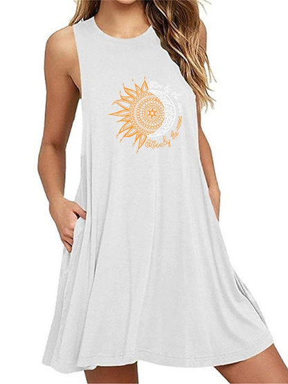Floral Comfort: Women's Plus Size Casual Cotton Nightgown with Sleeveless Design & Pockets