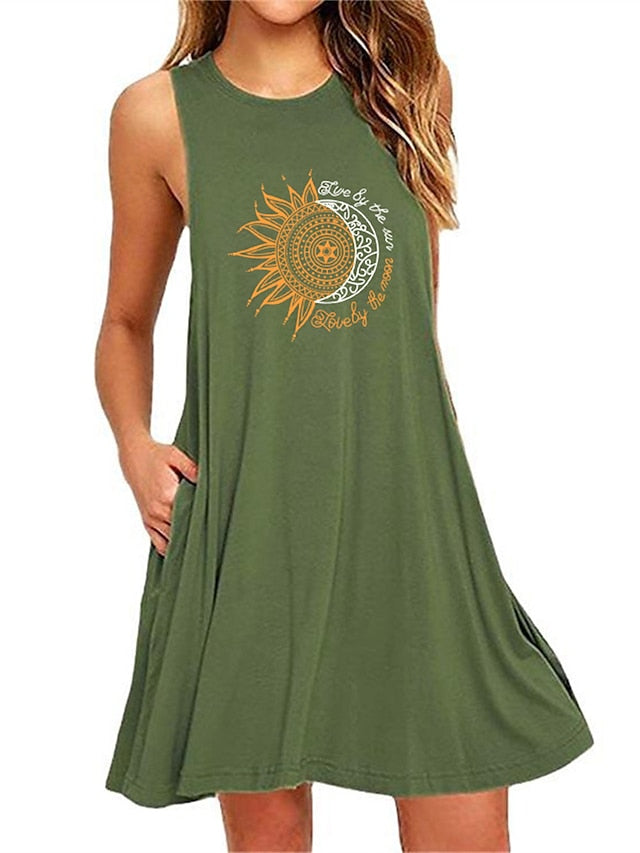 Floral Comfort: Women's Plus Size Casual Cotton Nightgown with Sleeveless Design & Pockets